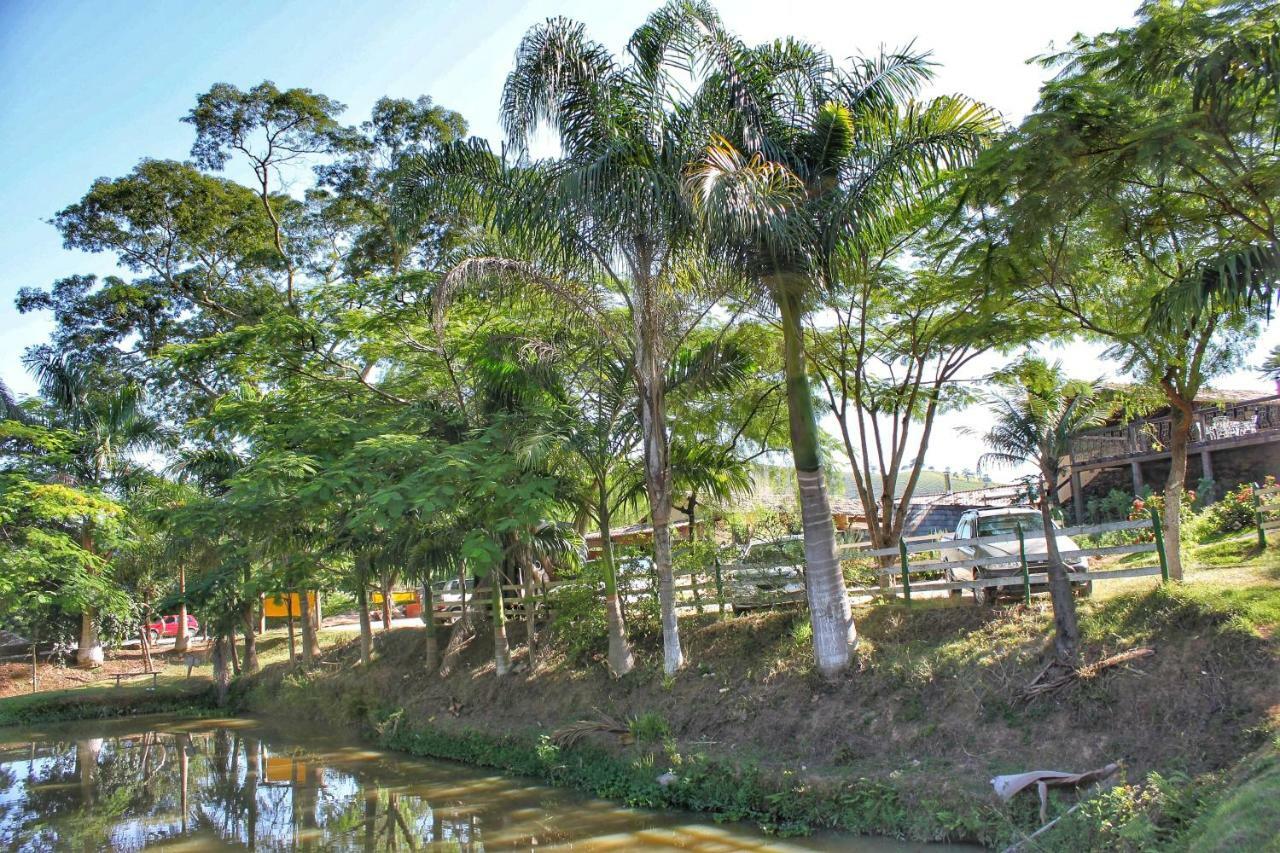 Pousada & Parada Olhos D'Agua Oliveira Fortes Екстериор снимка